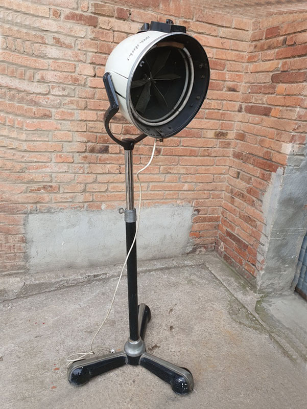 pie + secador incompleto peluqueria alt reg 130-175x60 1u